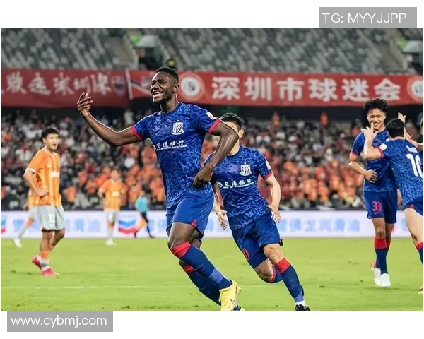 足球明星为球迷送上温暖祝福传递热爱与希望的美好时刻 足球明星为球迷送上温暖祝福传递热爱与希望的美好时刻