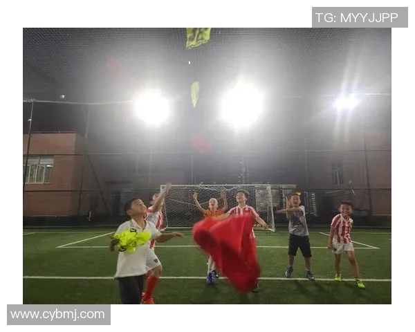 足球明星最新动态全解析精彩瞬间与赛场背后的故事尽在这里 足球明星最新动态全解析精彩瞬间与赛场背后的故事尽在这里